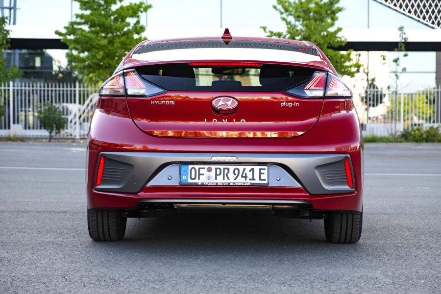  Hyundai IONIQ plug-in (AE) 2019 года  (WW) (фото 43 из 45)